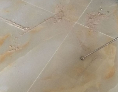 敦煌瓷砖空鼓维修公司分享粘合剂选择不当在瓷砖铺贴过程中可能导致以下问题